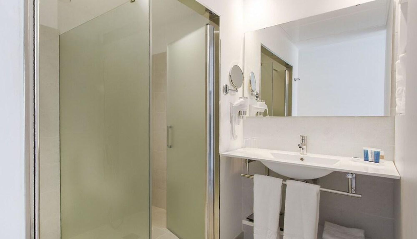 Superior room (double) - Sky Senses Hotel