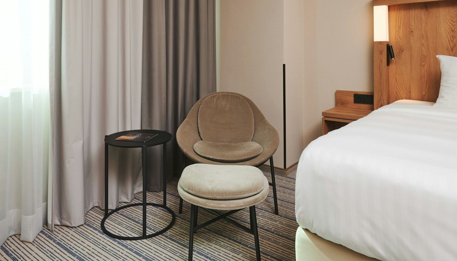 Zimmer - Courtyard by Marriott Warsaw Airport