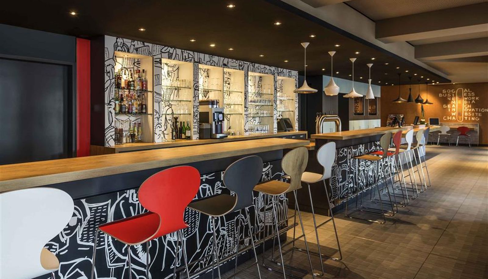 Bar - ibis Muenchen Garching