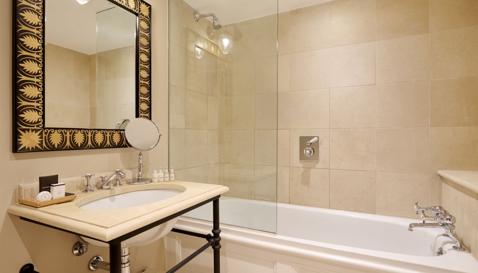 Room - Roseate House London