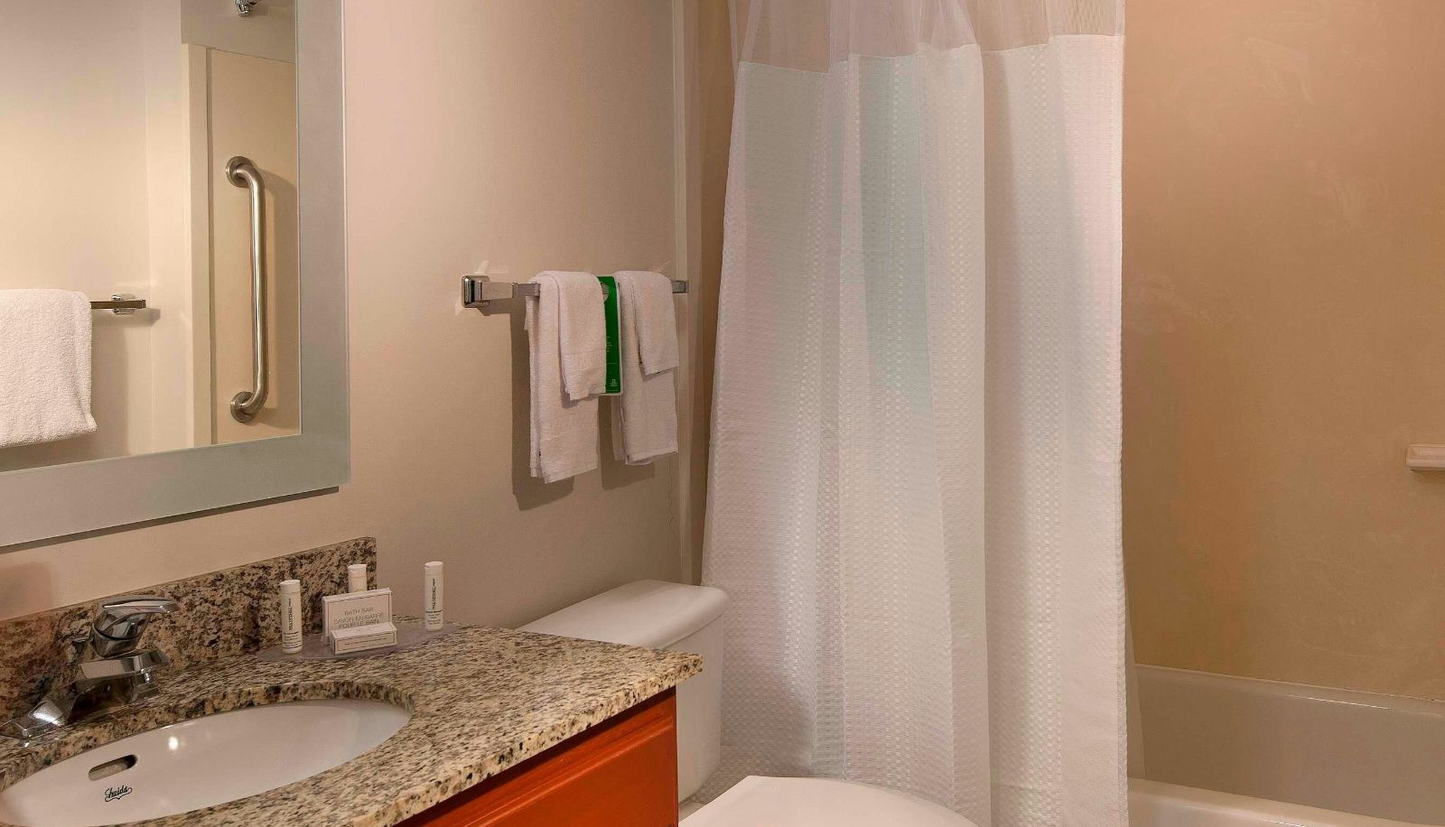Zimmer - TownePlace Suites by Marriott Boca Raton
