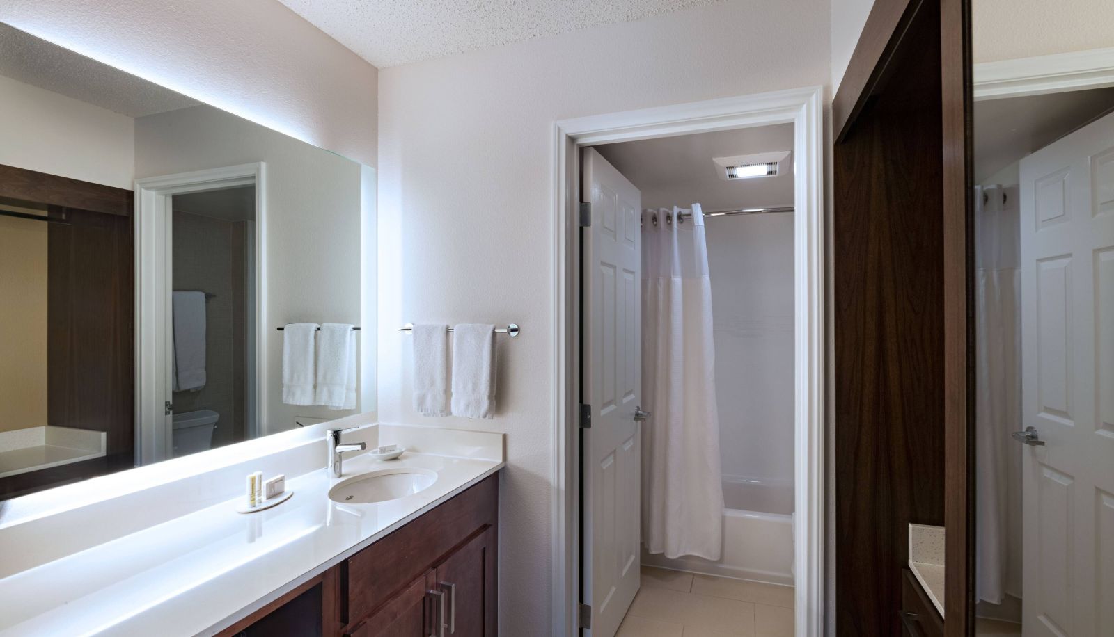 Camera - Residence Inn by Marriott Austin The Domain Area