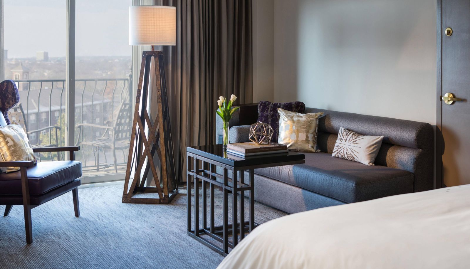 Zimmer - Renaissance Waterford Oklahoma City Hotel