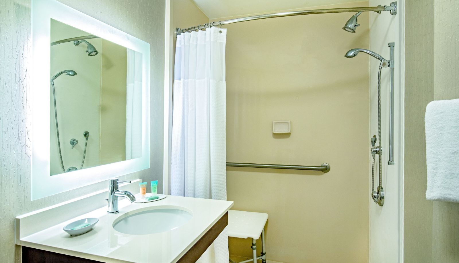 Camera - SpringHill Suites by Marriott Norfolk Virginia Beach