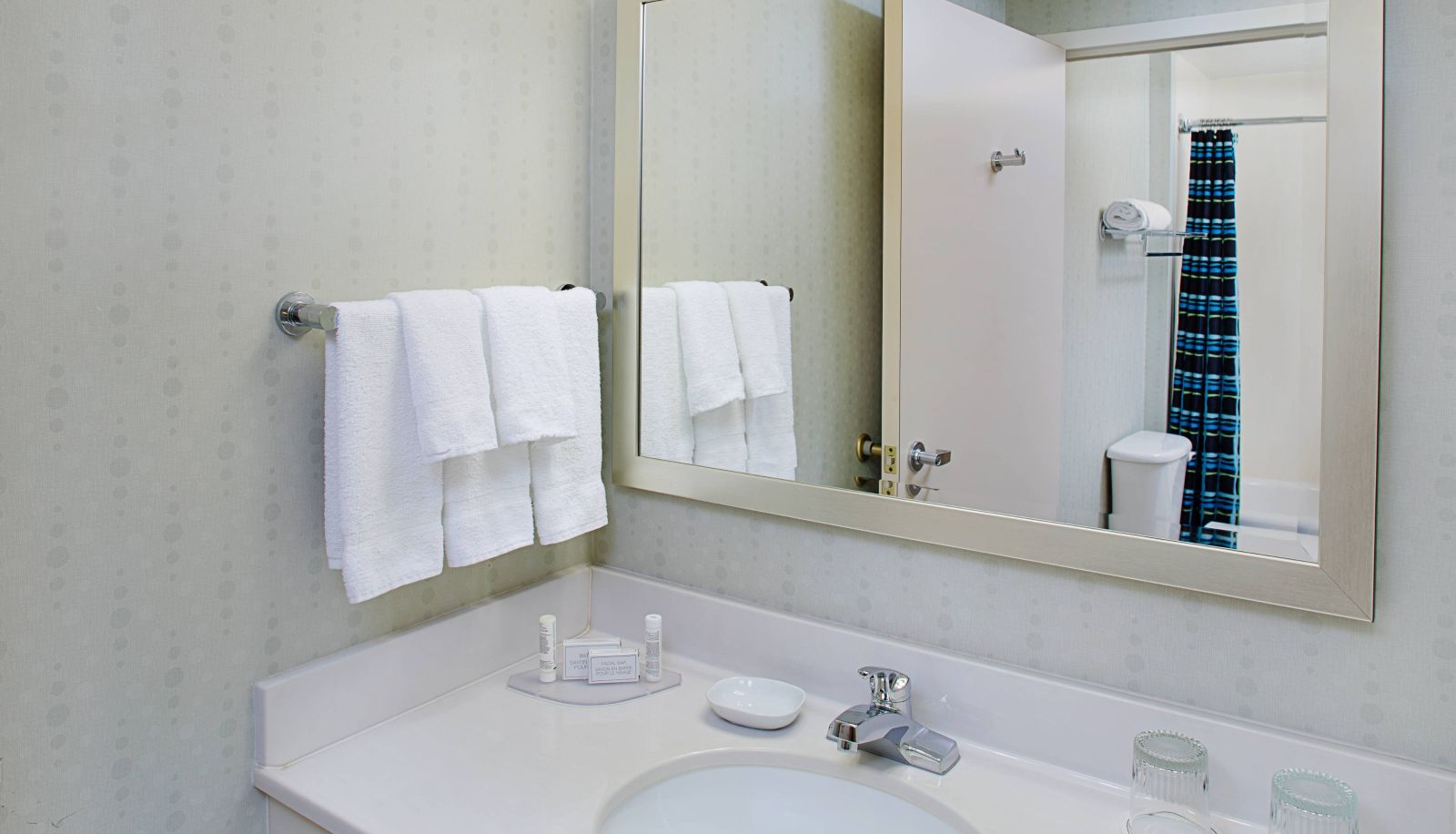 Zimmer - SpringHill Suites by Marriott Manchester-Boston Regional Airport