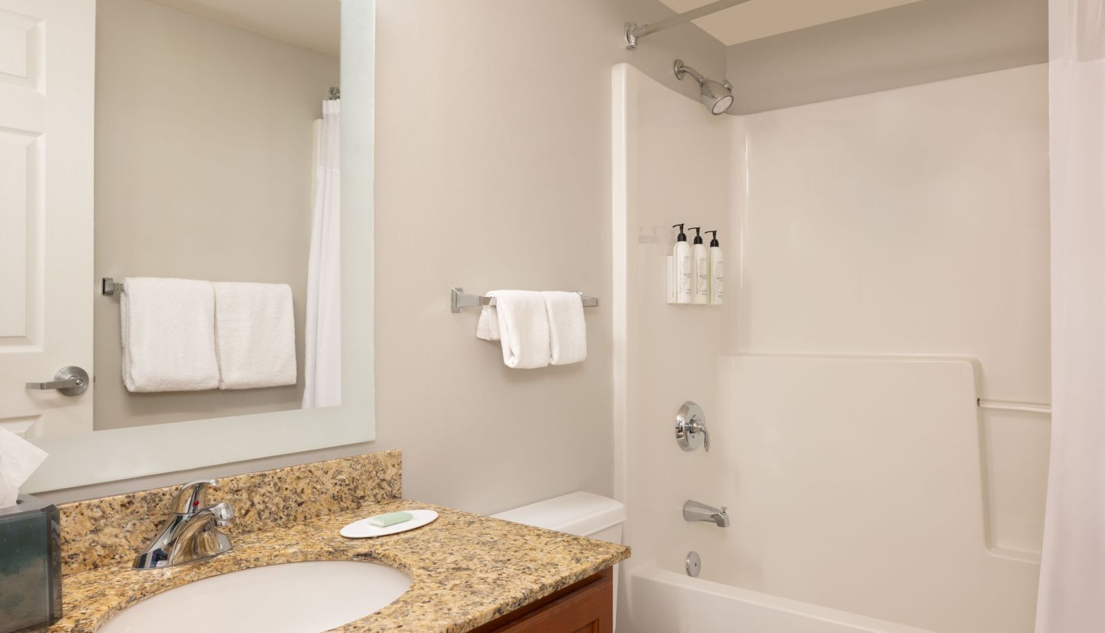 Zimmer - TownePlace Suites by Marriott Findlay