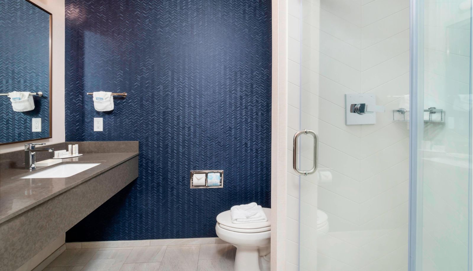 Zimmer - Fairfield Inn and Suites by Marriott Bend Downtown