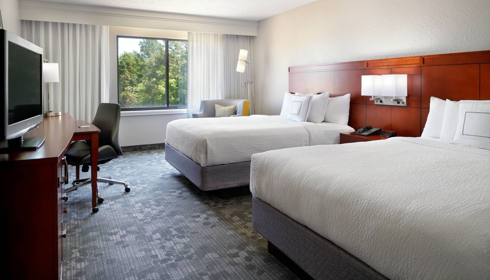 Room - Courtyard by Marriott Macon