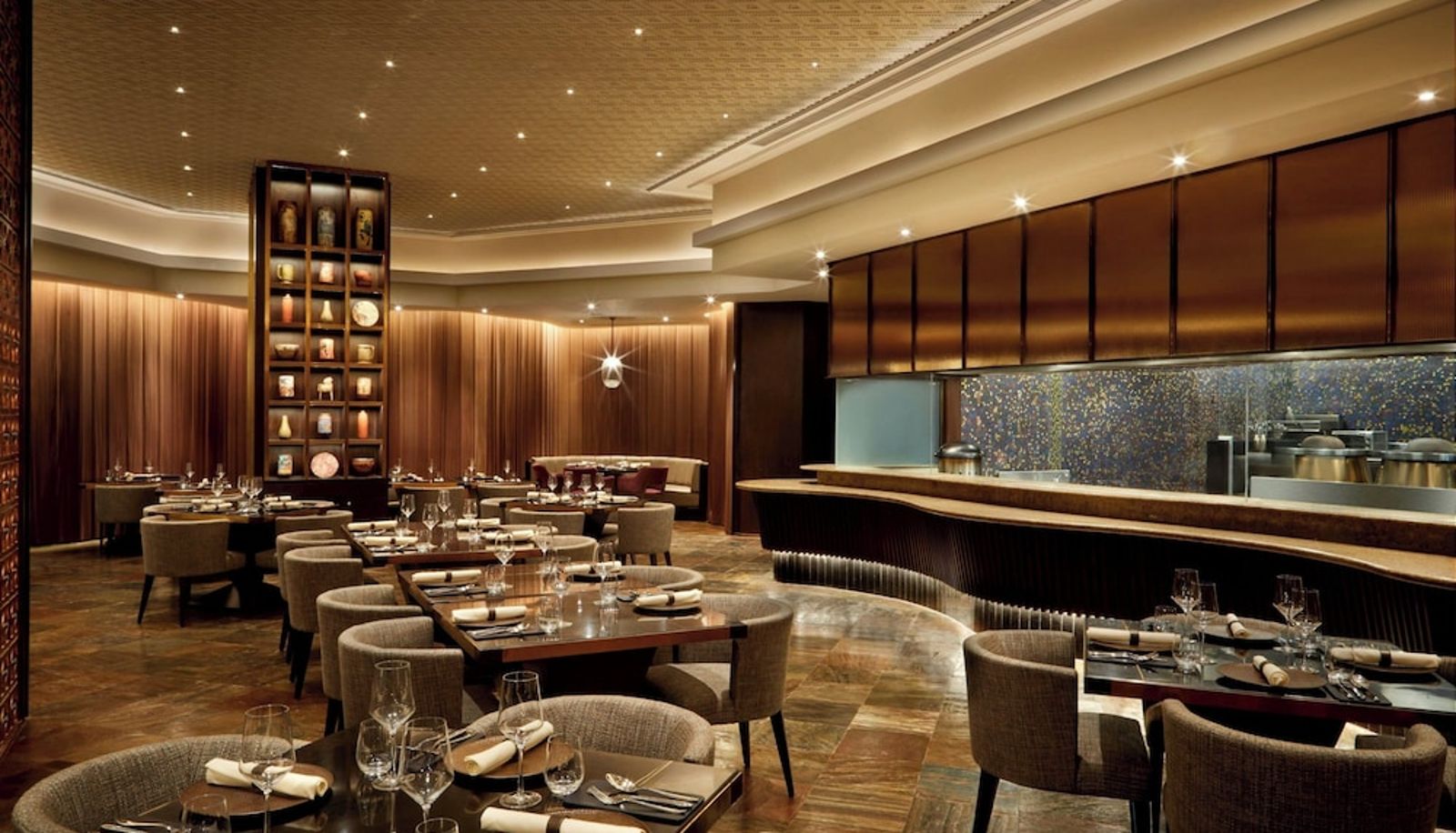 Restaurant - JW Marriott Mumbai Juhu