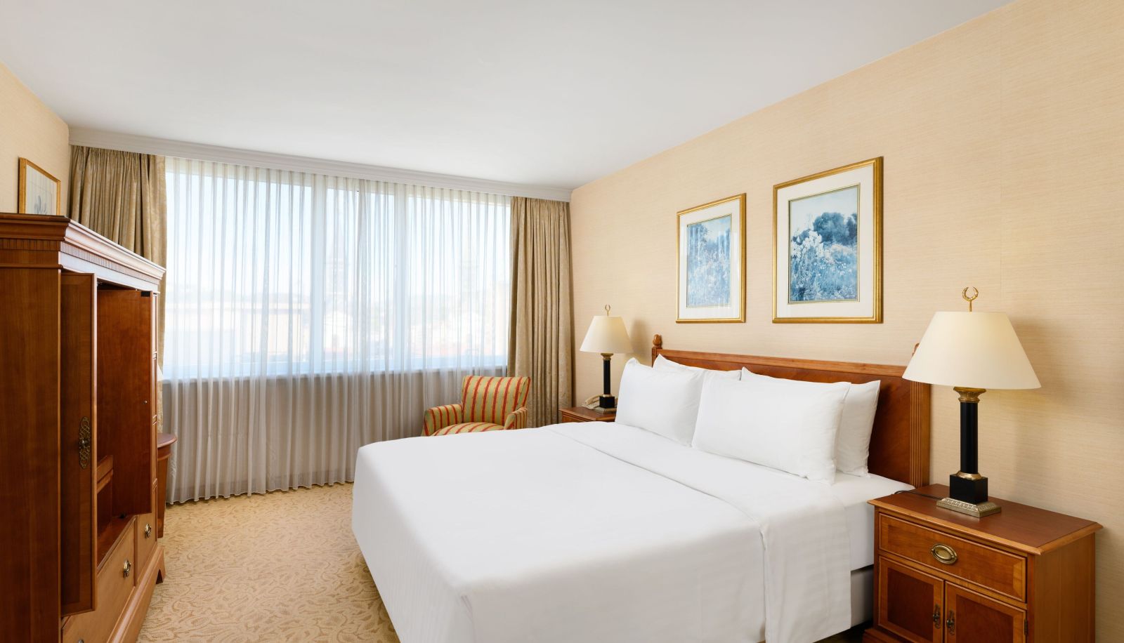 Camera - Marriott Executive Apartments Millennium Court Budapest