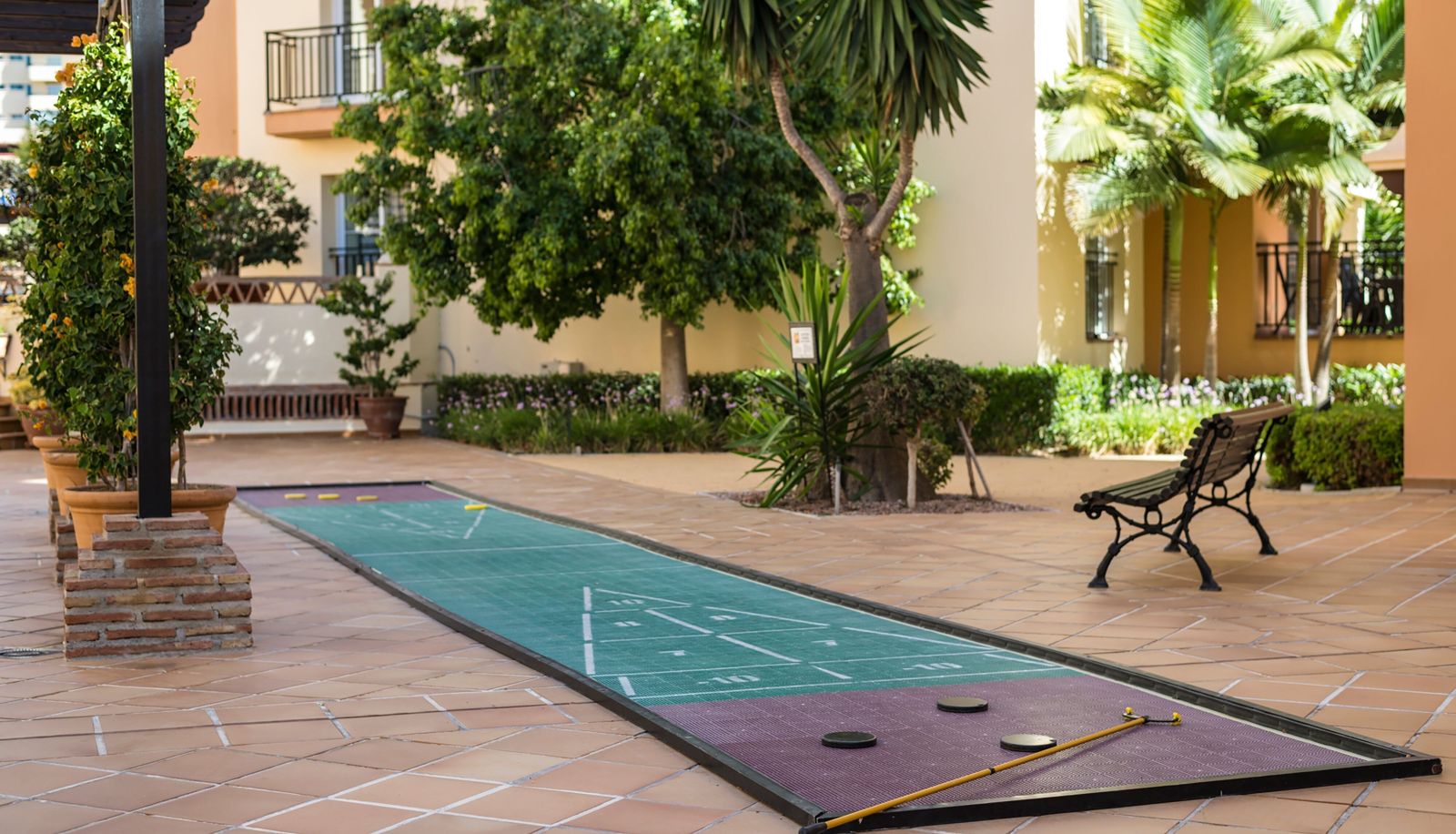 Europe, image size:1600x916