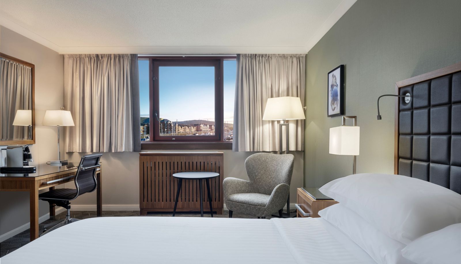 Room - Delta Hotels by Marriott Swansea