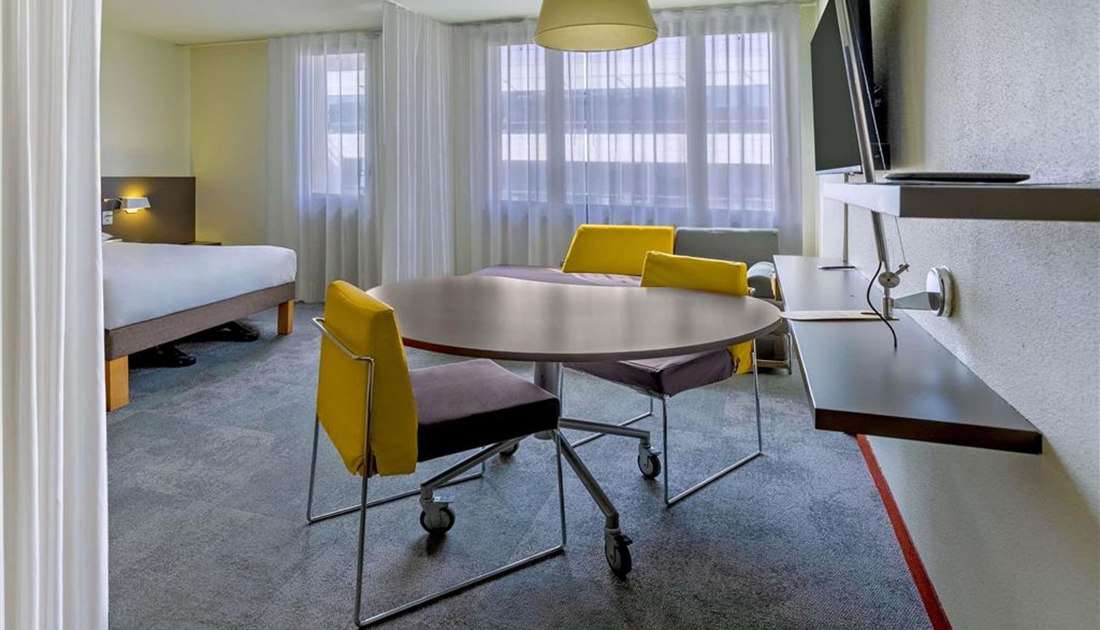 Camera - Novotel Suites Paris Stade de France