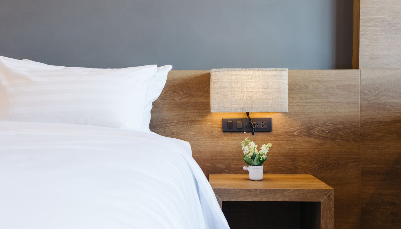 Room - Garner Hotel ROTHERHAM EAST by IHG