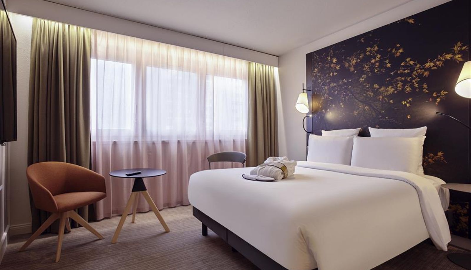 Kamer - Hôtel Mercure Paris La Defense