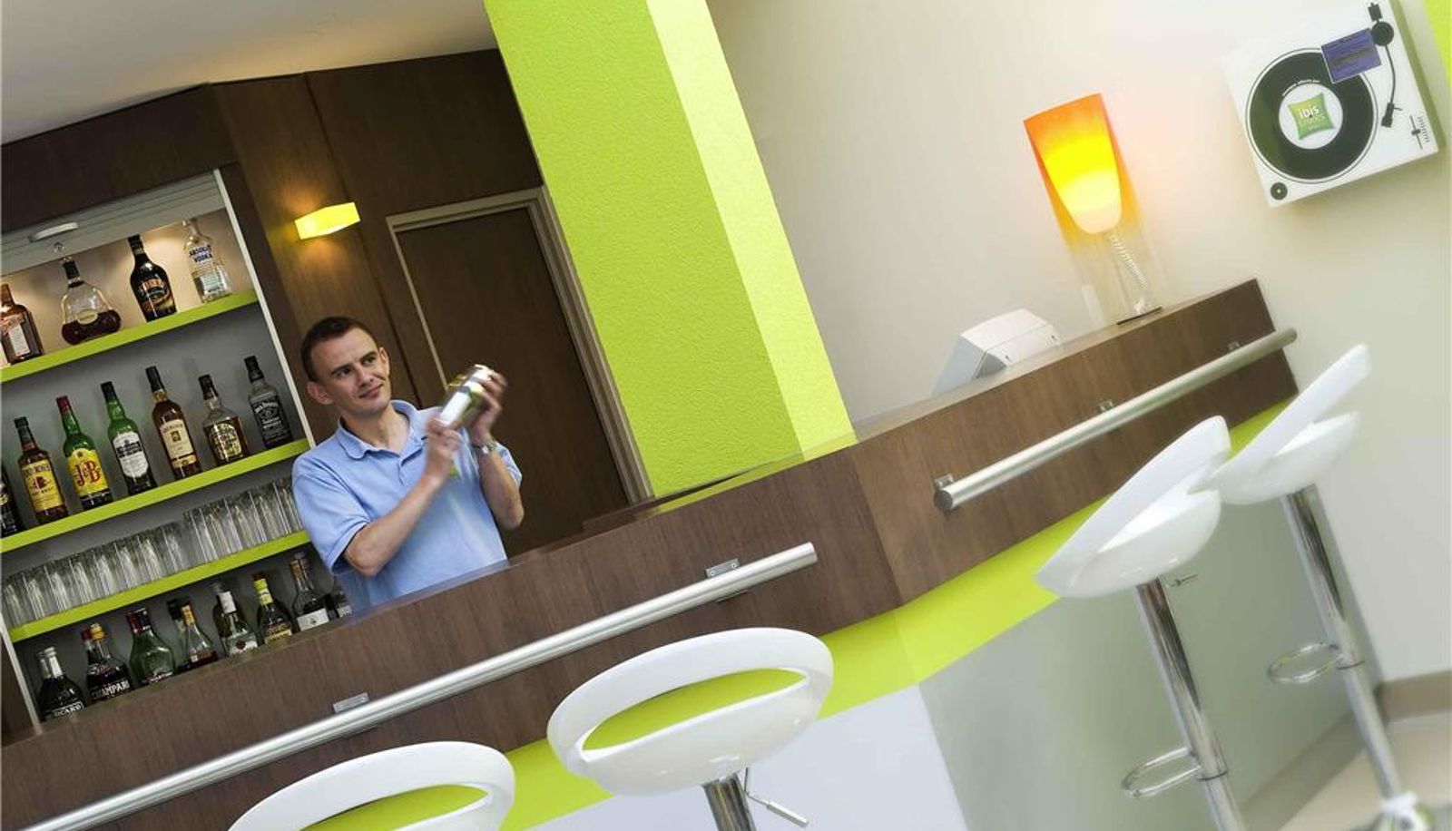 Bar - ibis Styles Bordeaux Aéroport Mérignac