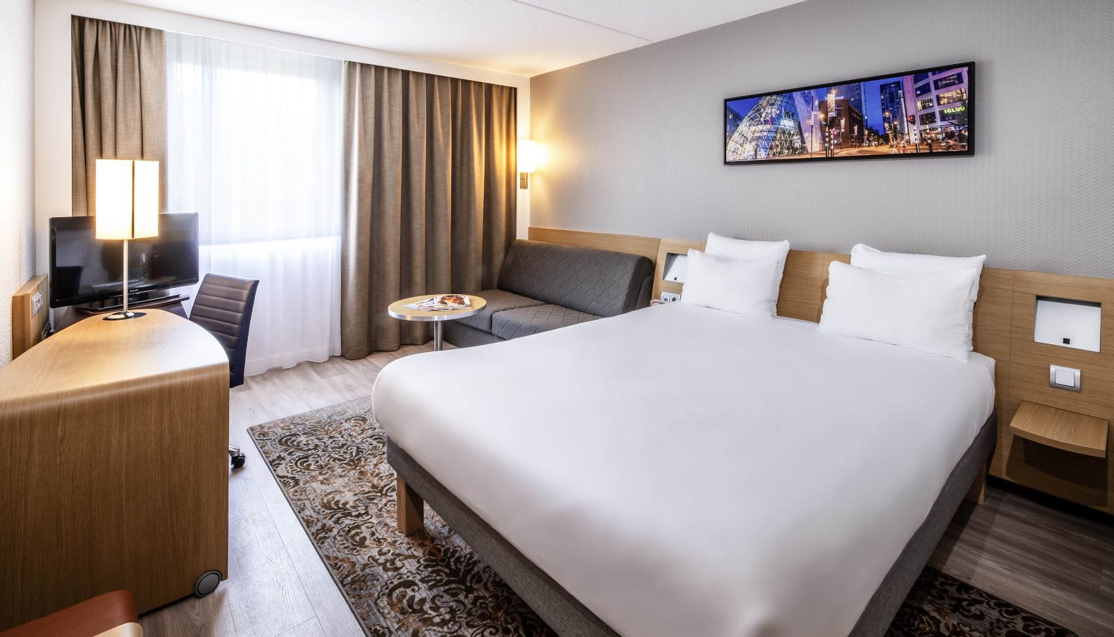 Información - Novotel Eindhoven
