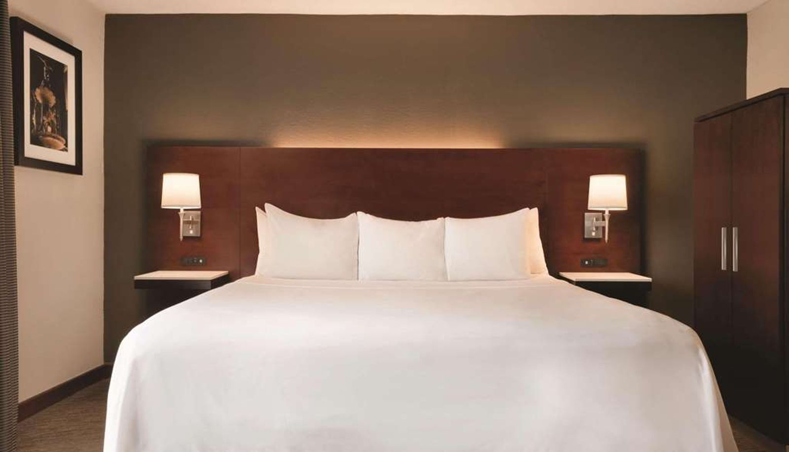 Camera - Radisson Hotel Cincinnati Riverfront