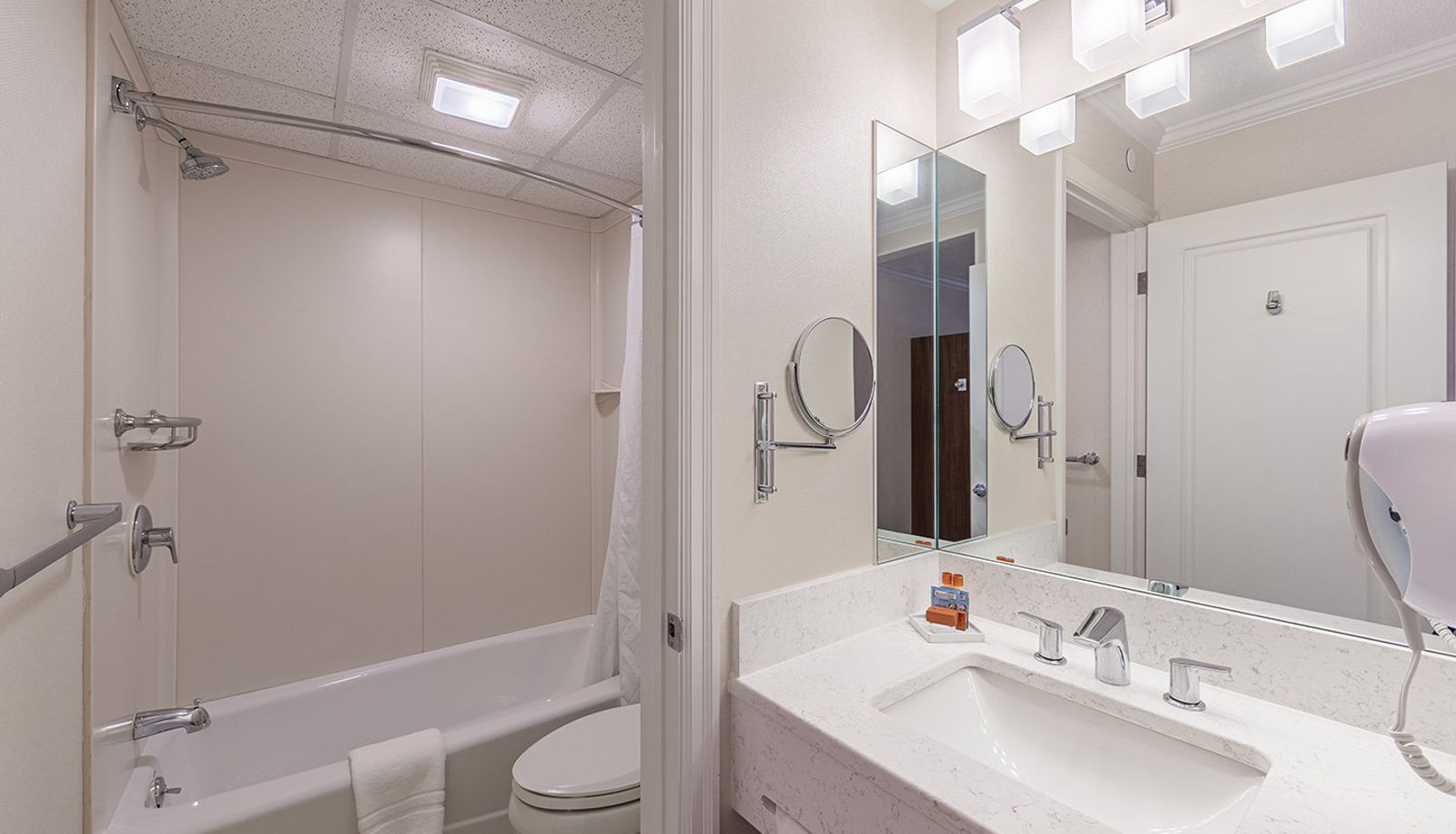 Chambre - The Radnor Hotel