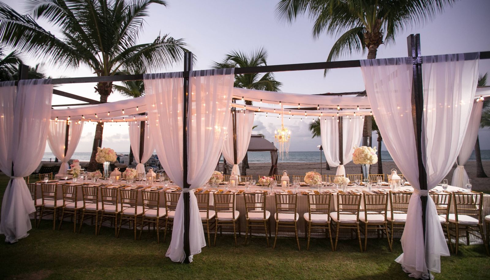Innenbreich - Courtyard by Marriott Isla Verde Beach Resort