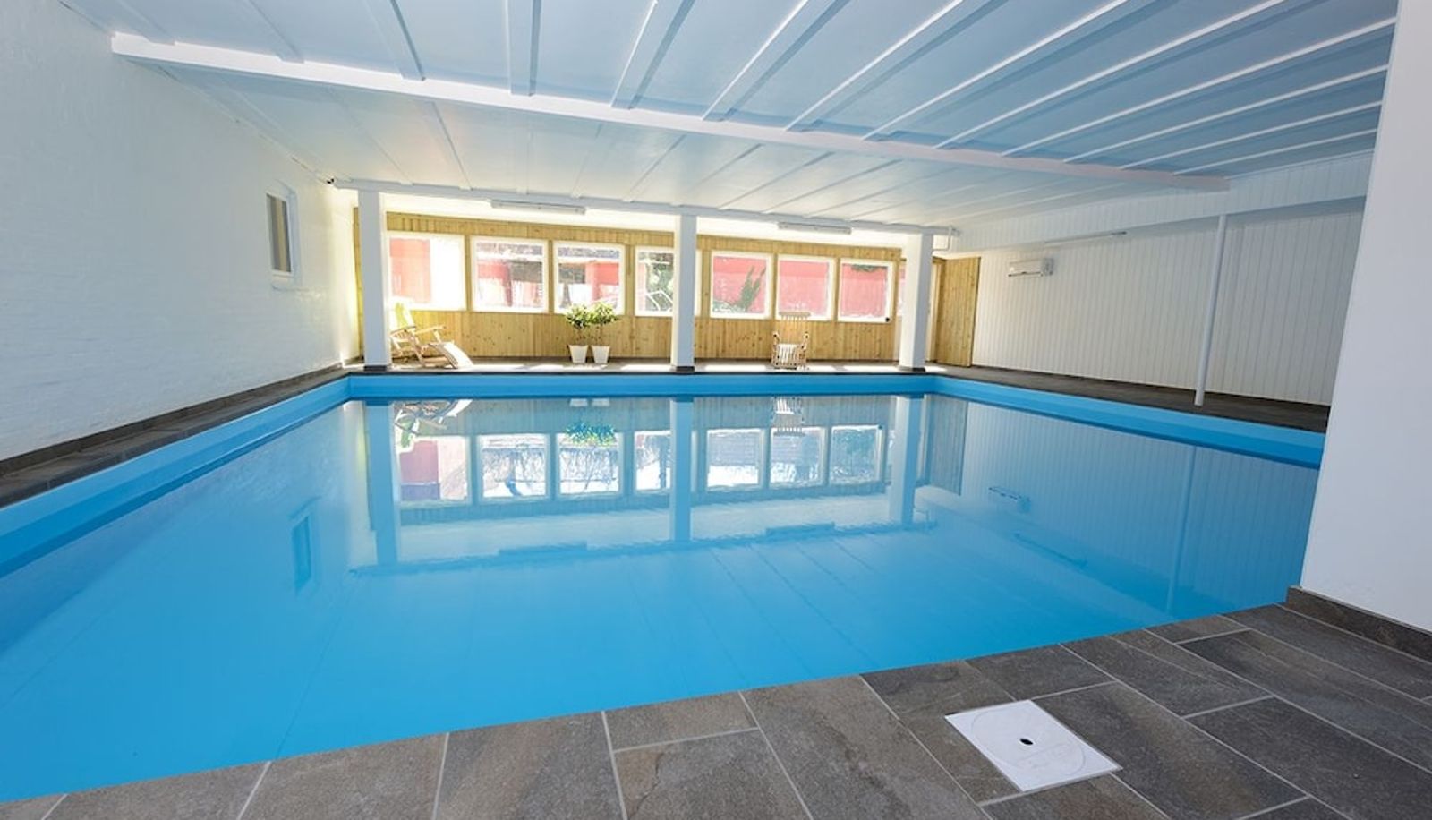Pool - Hotel Gudhjem