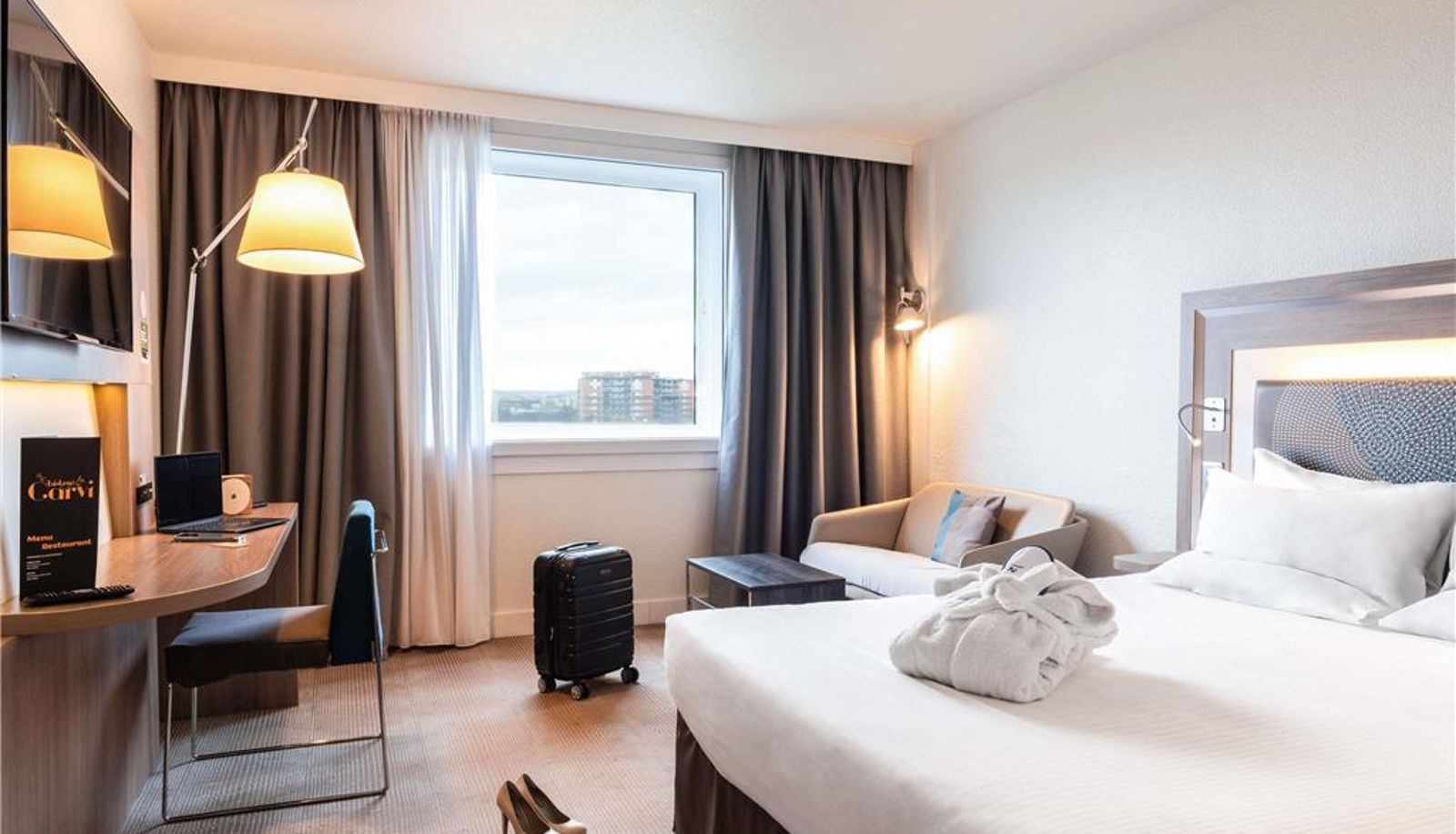 Room - Novotel Paris 17