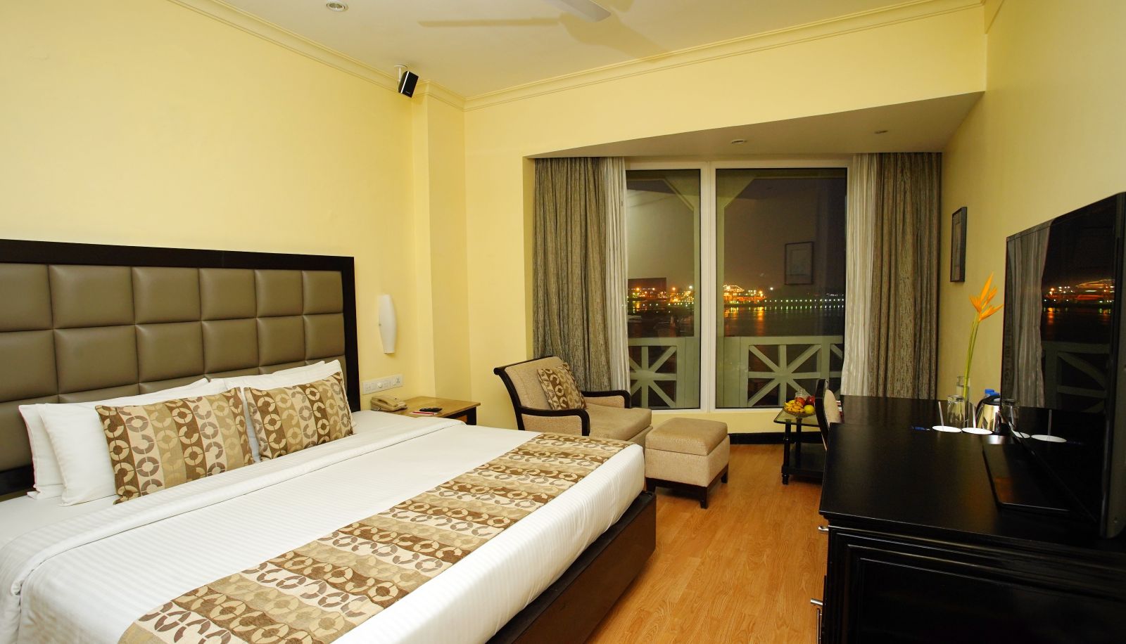 Zimmer - Vivanta Ernakulam Marine Drive