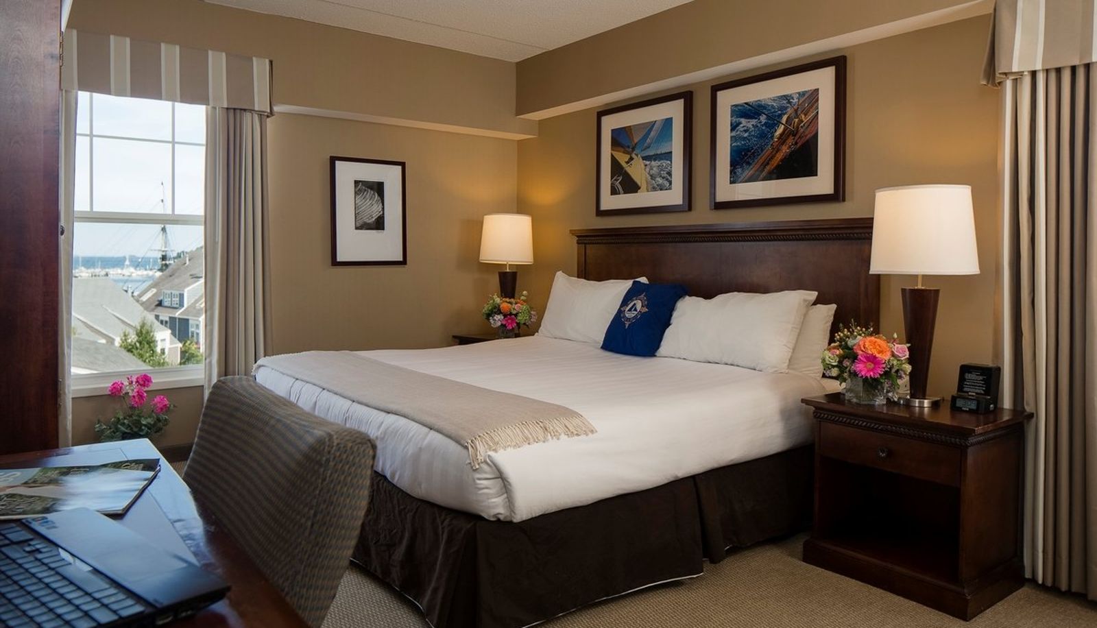 Room - Salem Waterfront Hotel And Suites