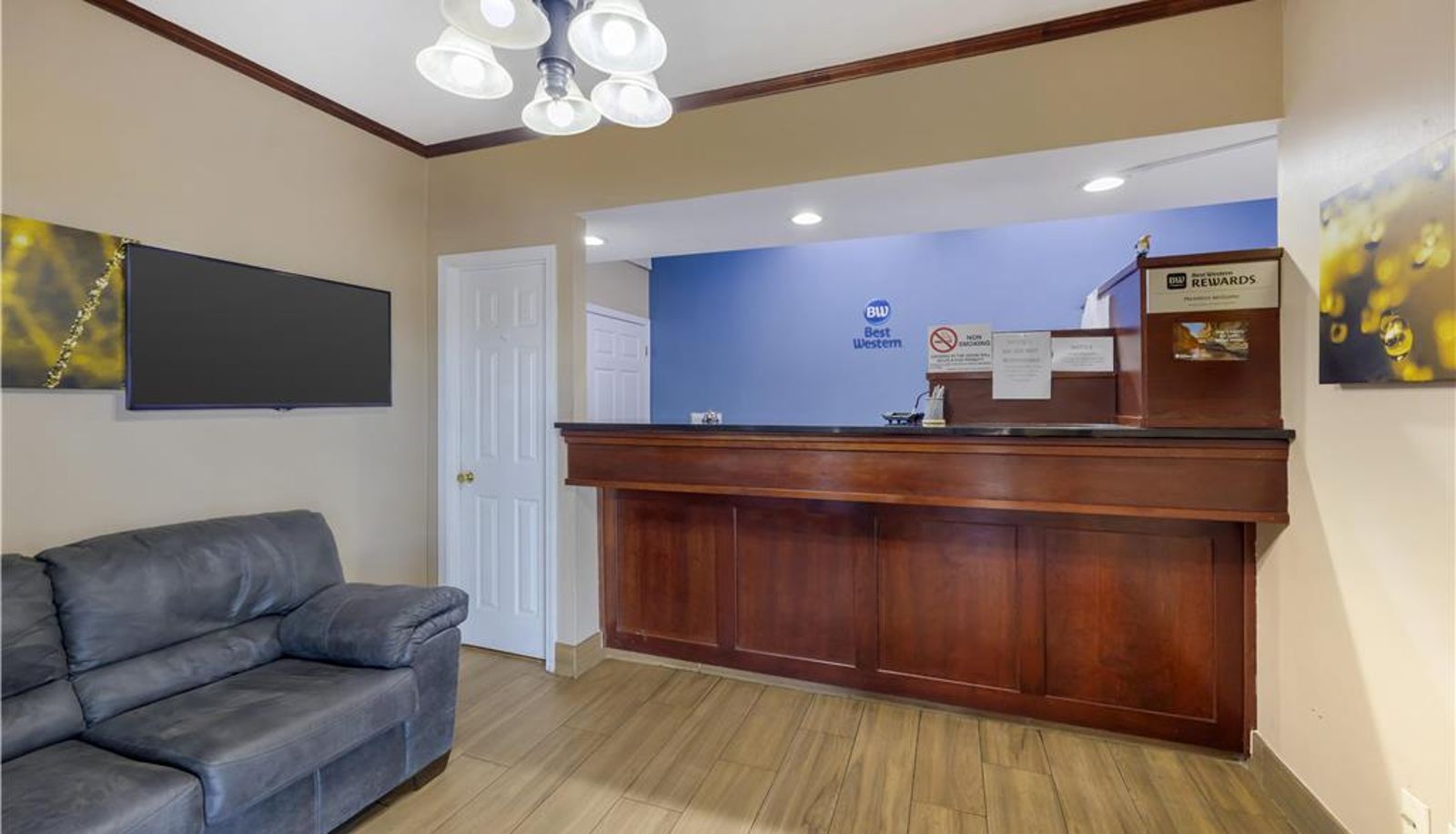 Lobby - Best Western Fairwinds Inn