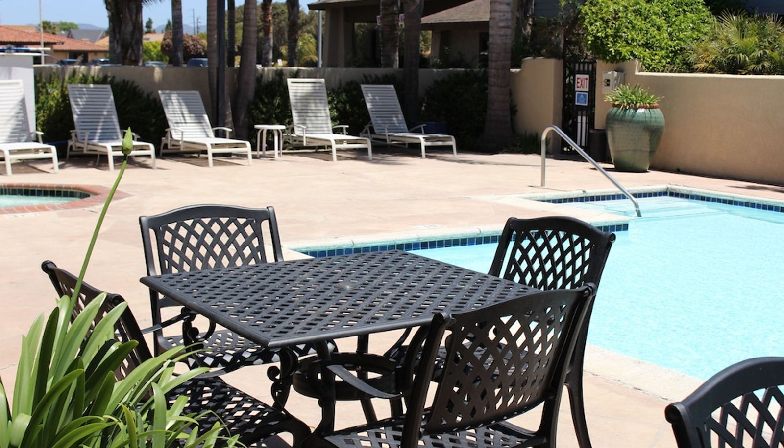 Pool - O'cairns Inn & Suites