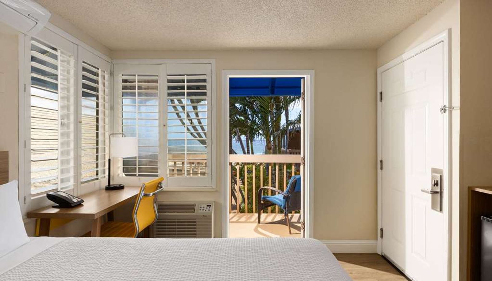 Zimmer - Days Inn by Wyndham Maui Oceanfront