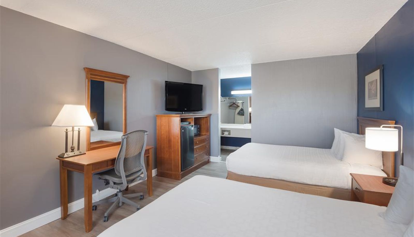 Camera - Best Western Inn