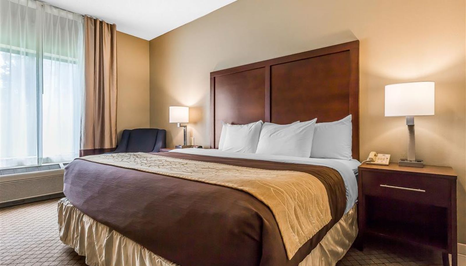 Camera - Comfort Inn & Suites Mishawaka-South Bend