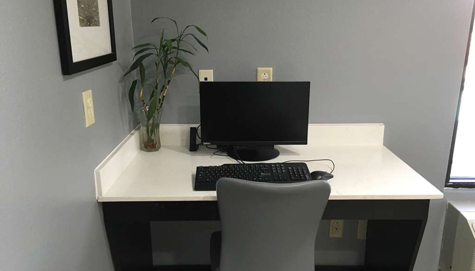 Business centre - Americas Best Value Inn Denham Springs Baton Rouge