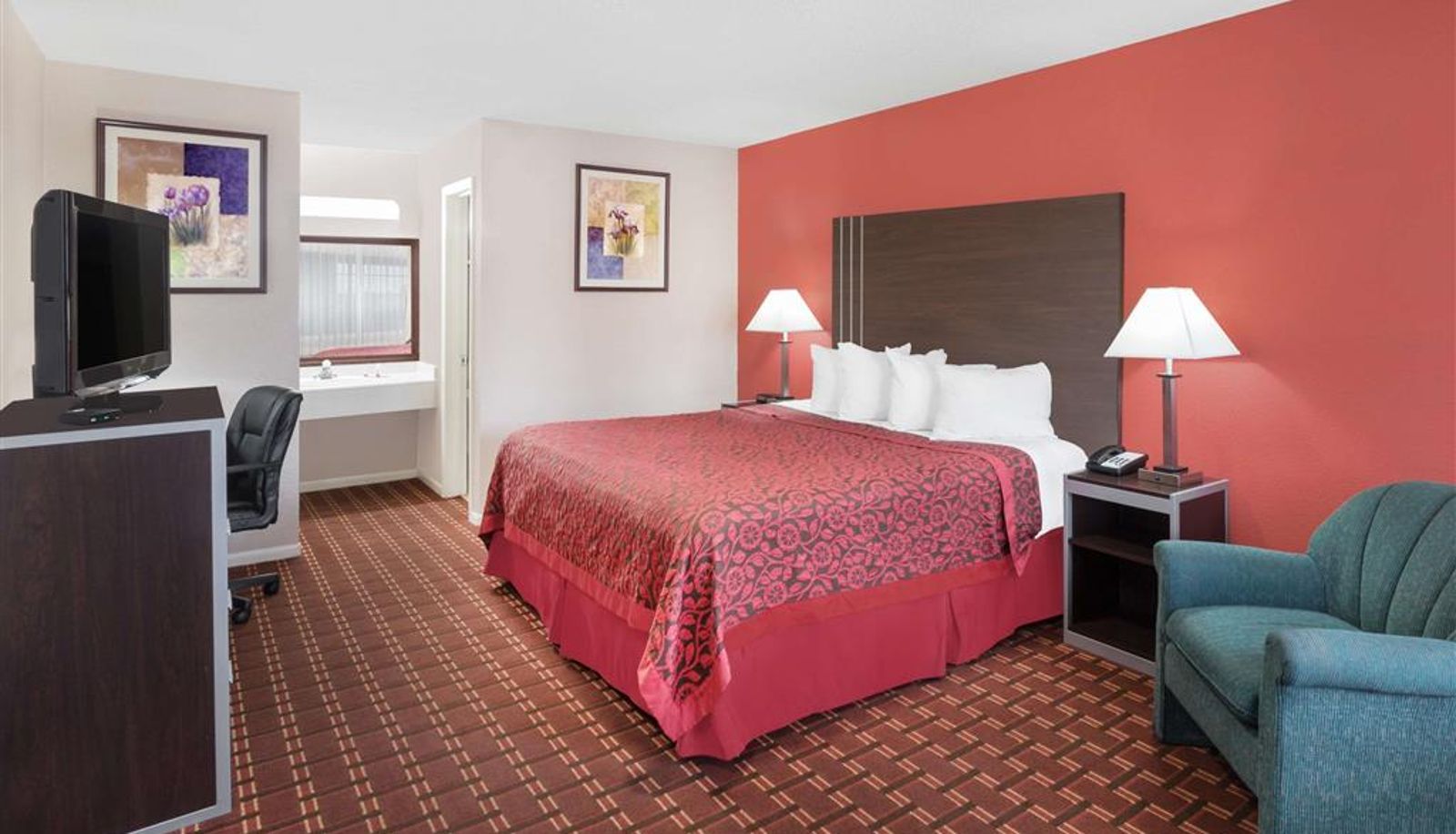 Zimmer - Days Inn by Wyndham College Station University Drive