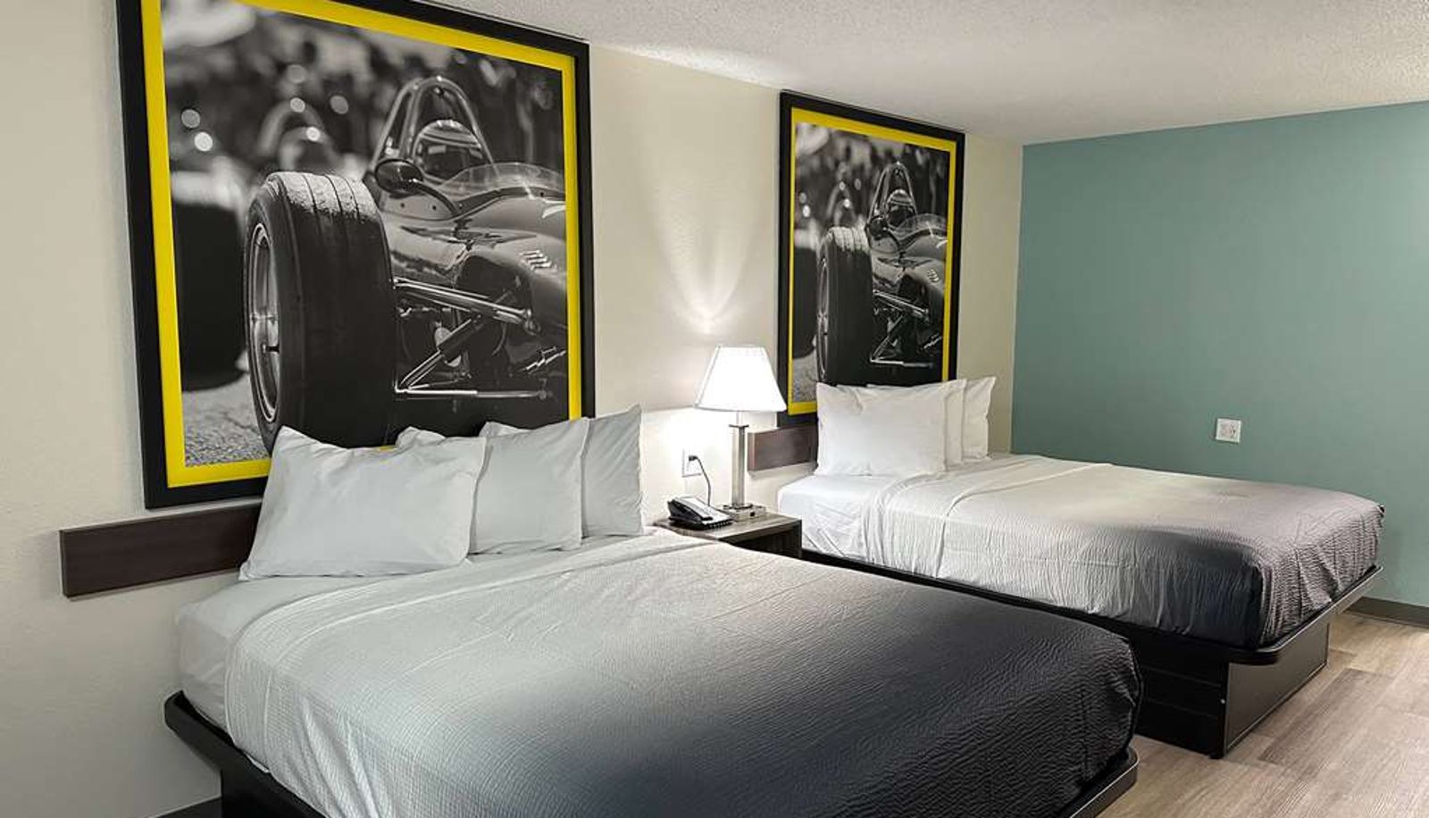Room - Super 8 by Wyndham Kannapolis