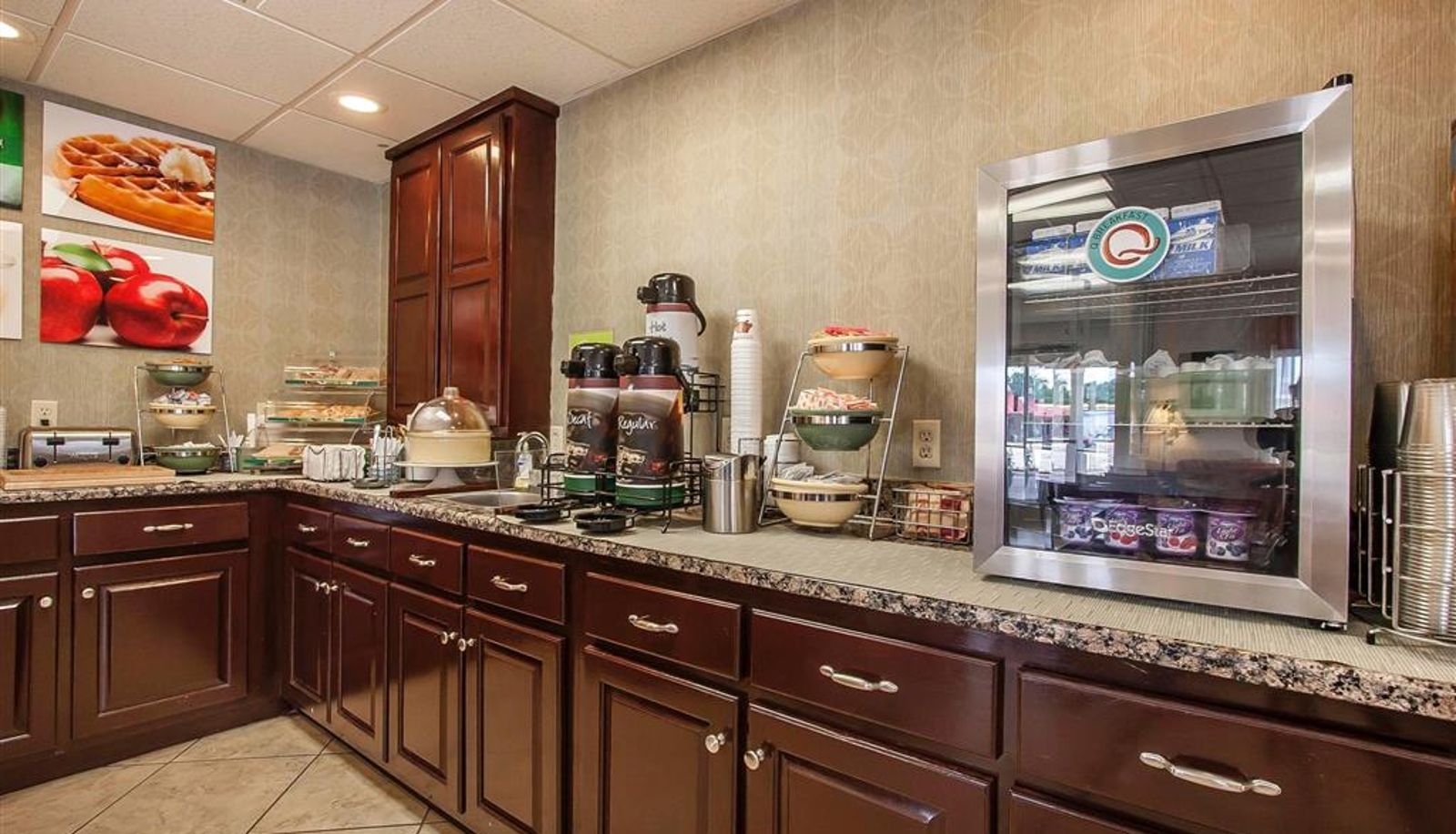Restaurant - Quality Inn & Suites Covington