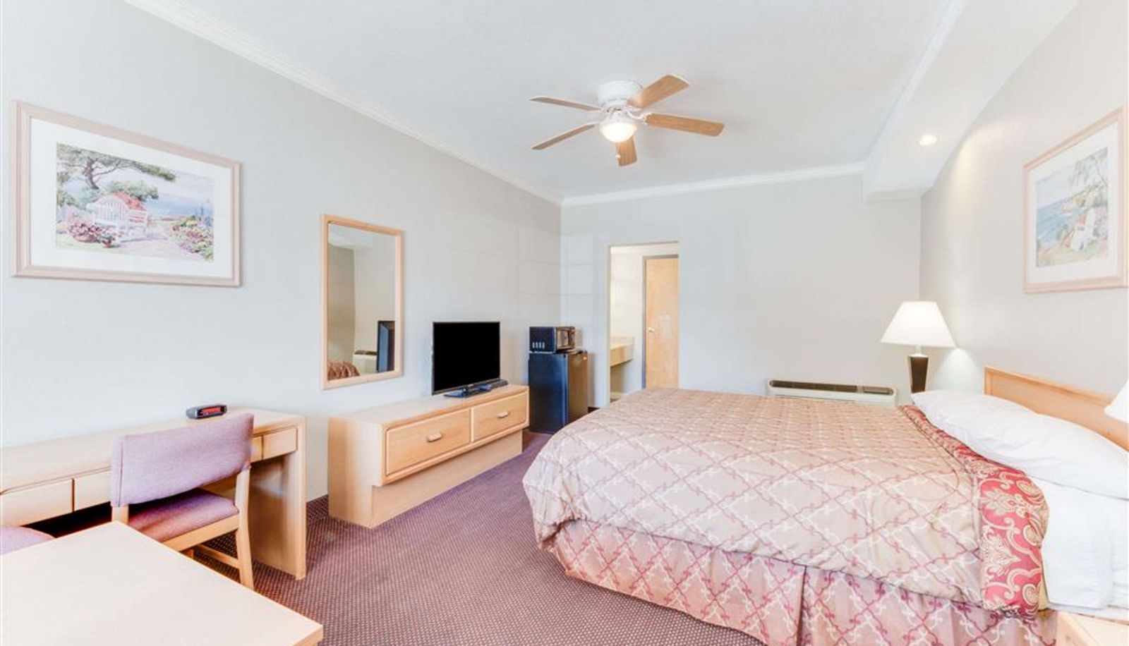 Room - Knights Inn Van Horn
