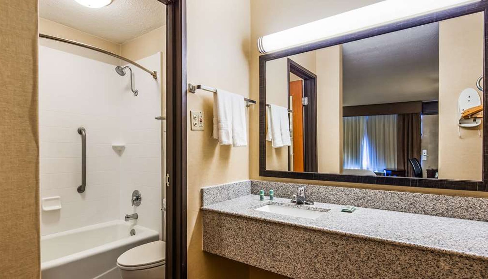 Camera - Best Western Northgate Inn