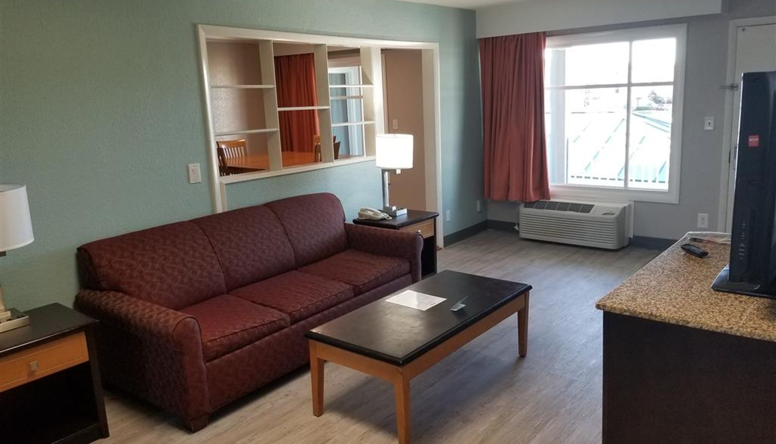 Suite - Best Western Plus Holiday Sands Inn & Suites