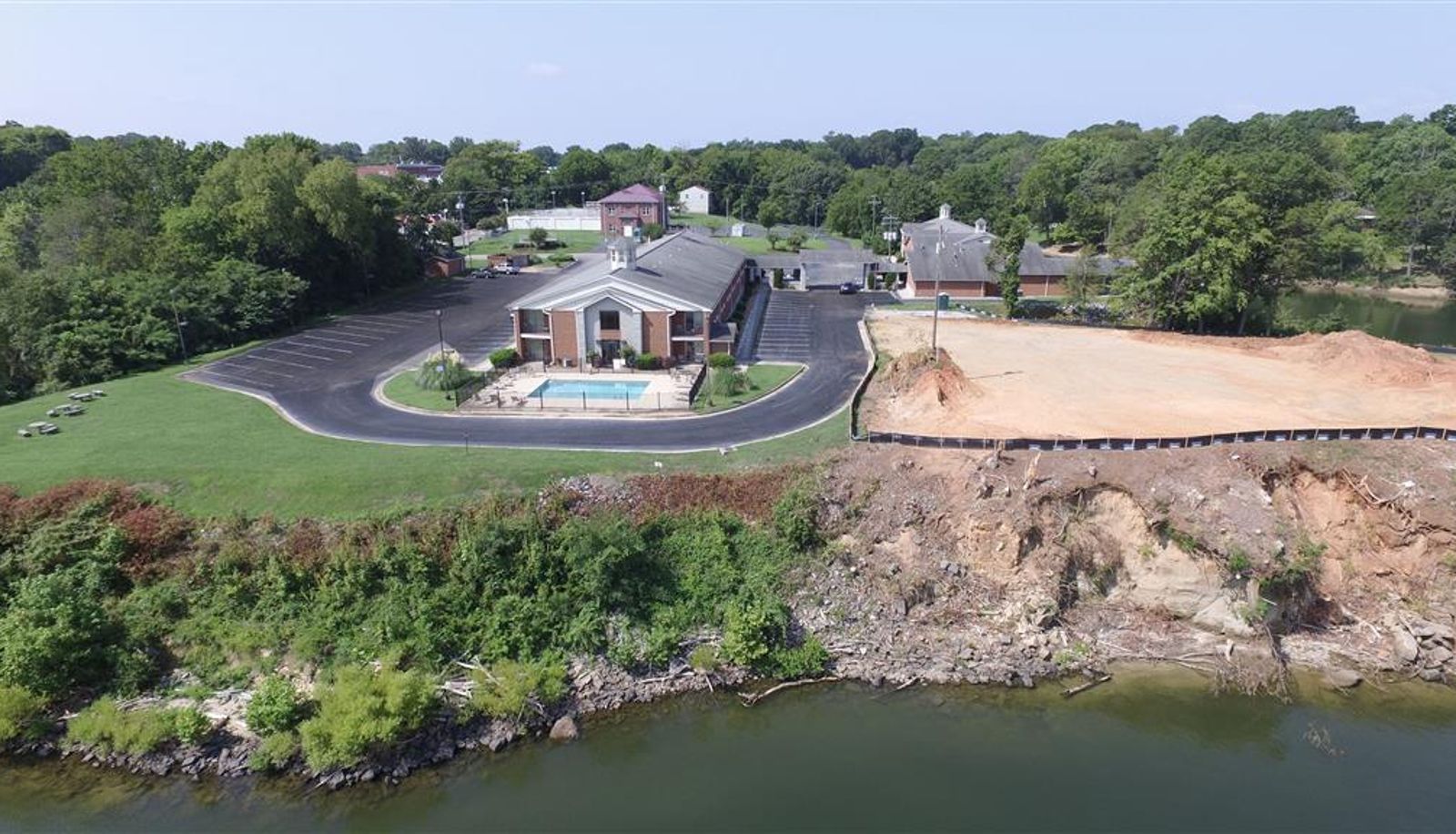 Vista esterna - Clarion Pointe on the lake Clarksville-S