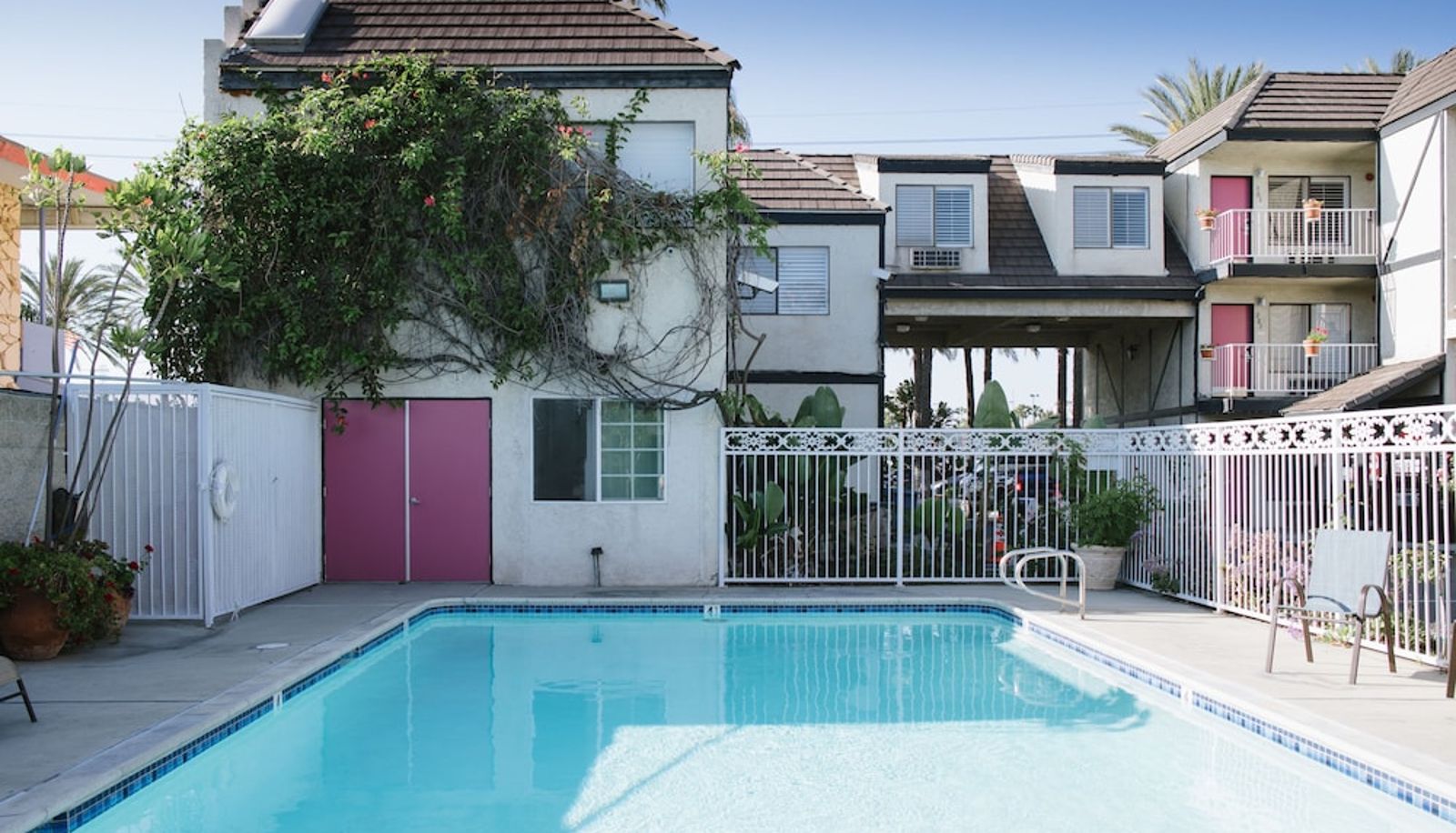 Pool - Alamo Inn & Suites