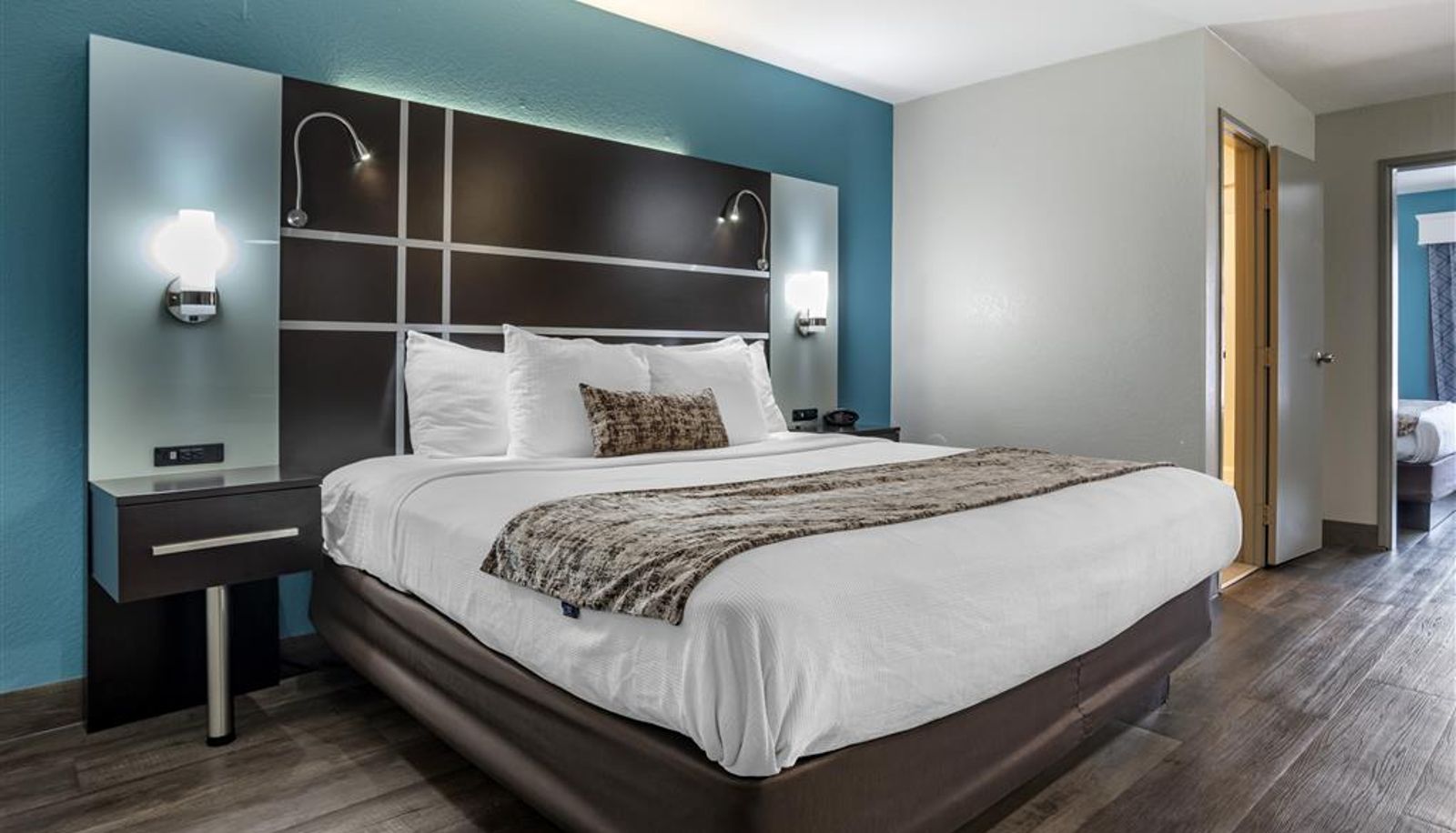 Zimmer - Best Western Carlton Suites