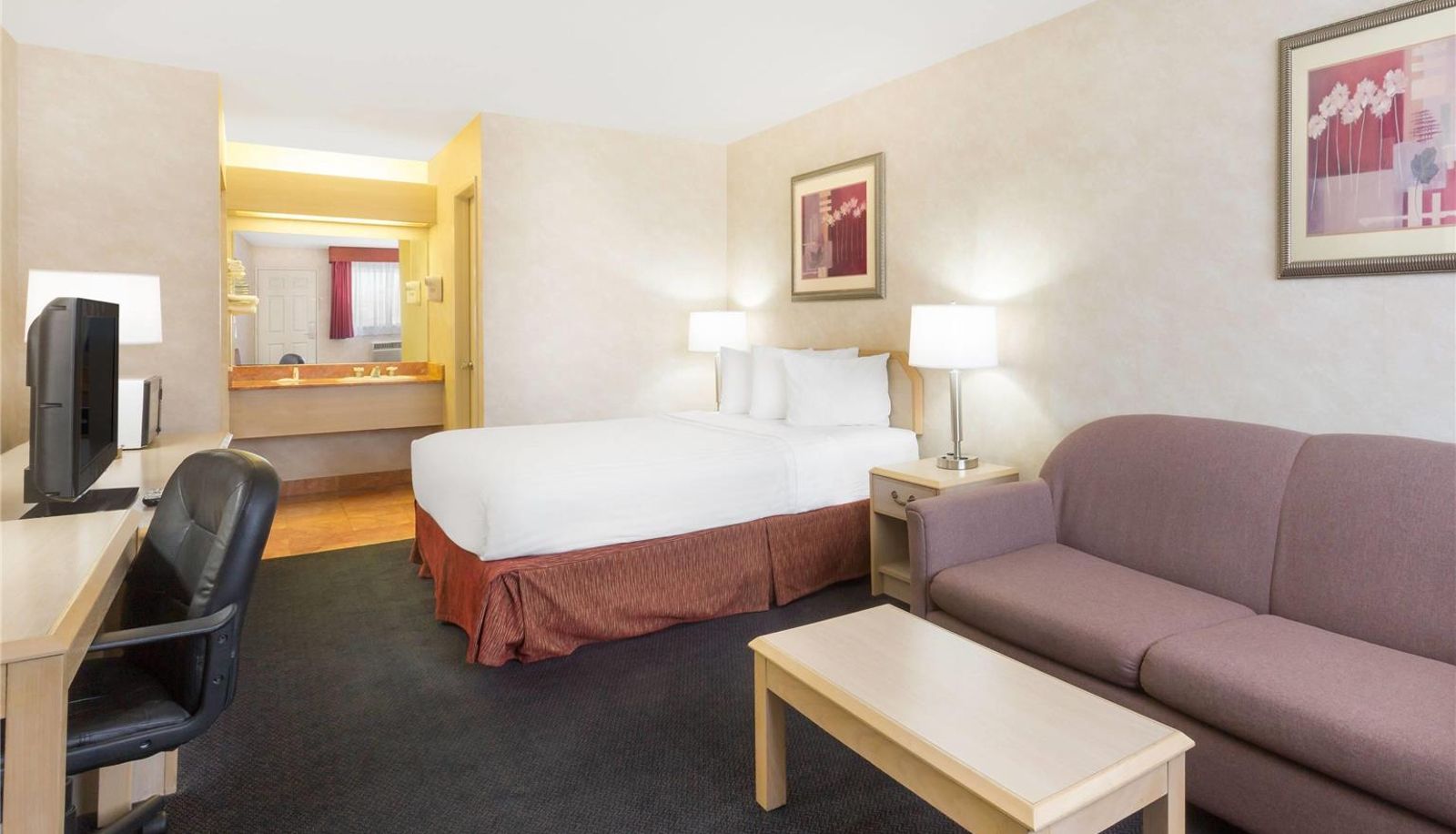 Room - Days Inn by Wyndham Bullhead City
