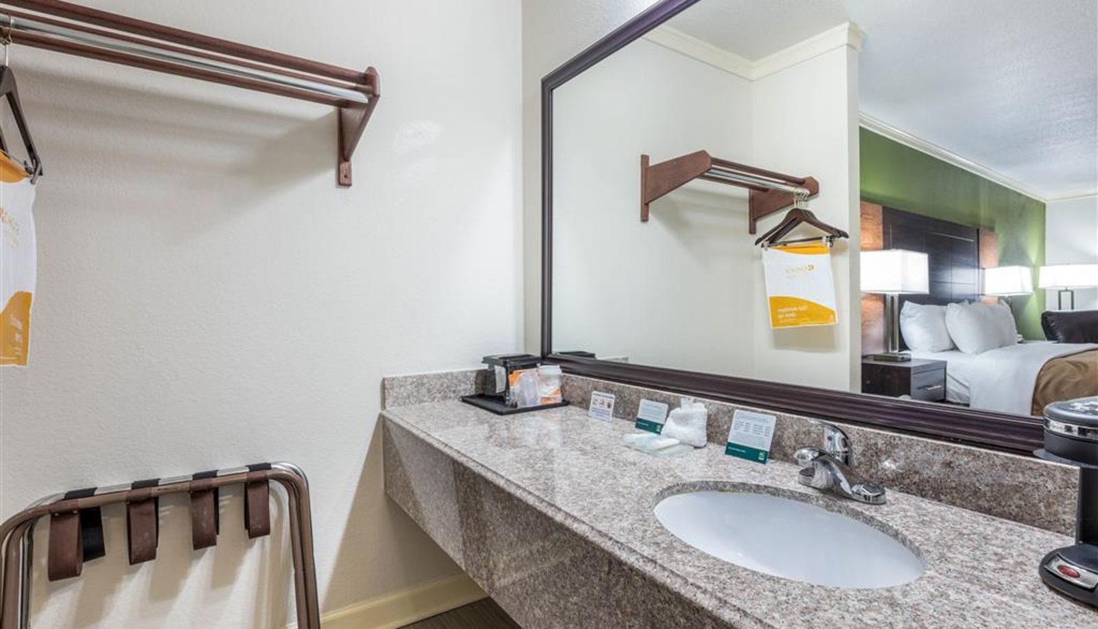 Room - Quality Inn Forrest City I-40