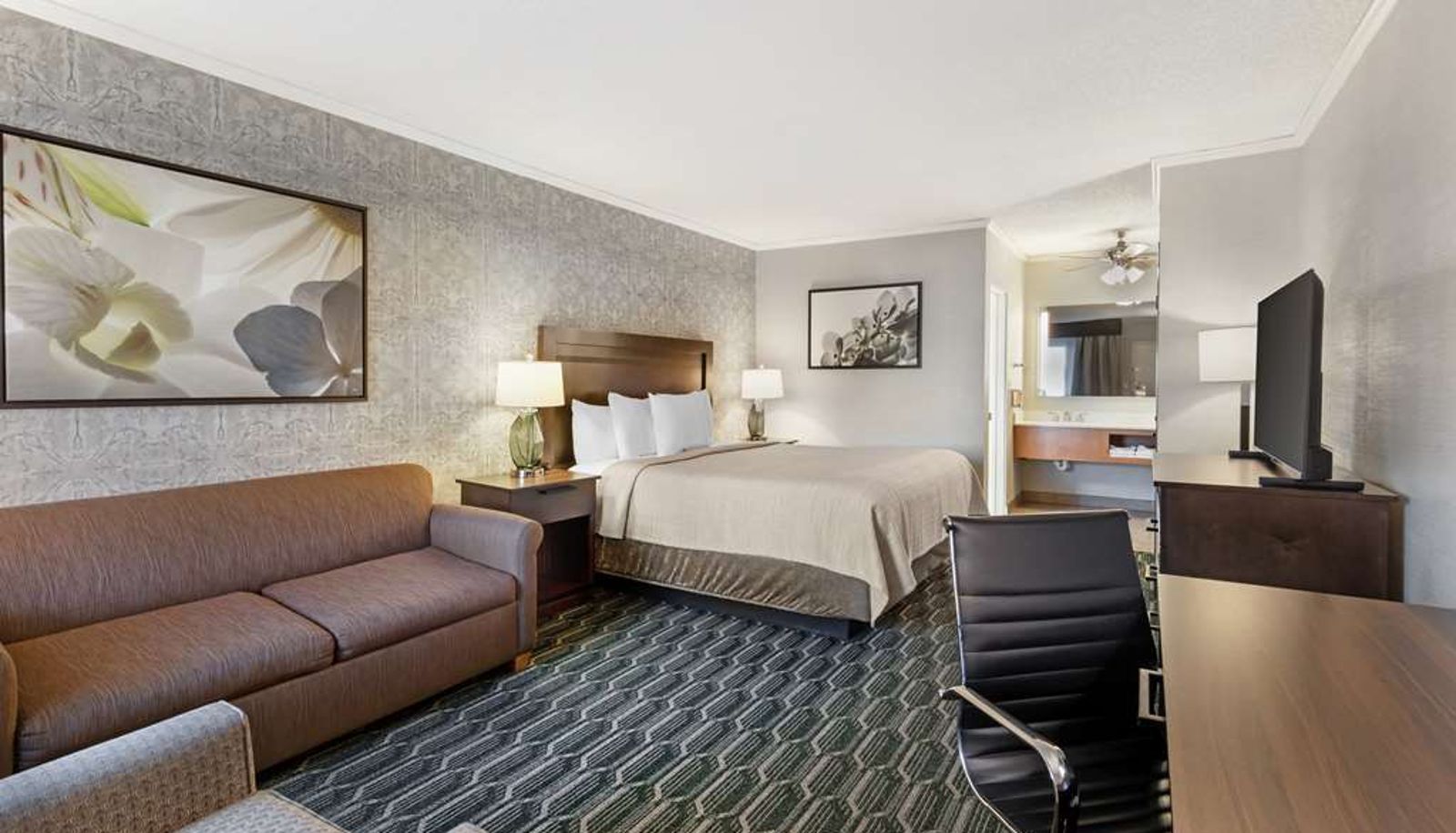 Room - Best Western Plus Black Oak