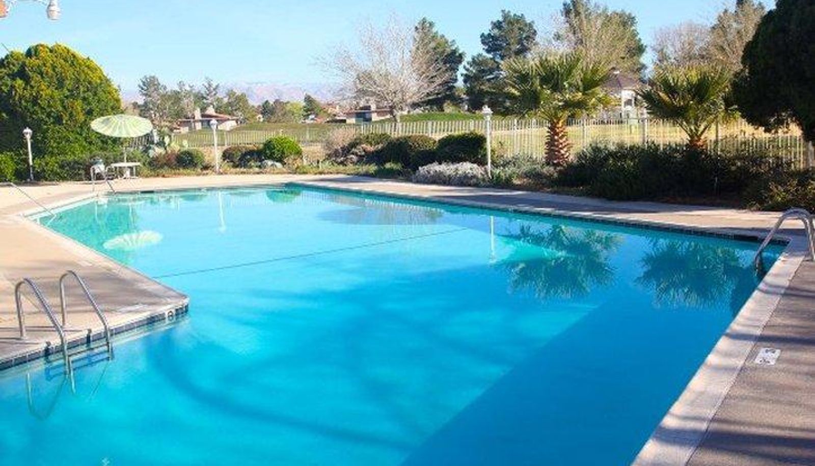Pool - Green Tree Inn Victorville