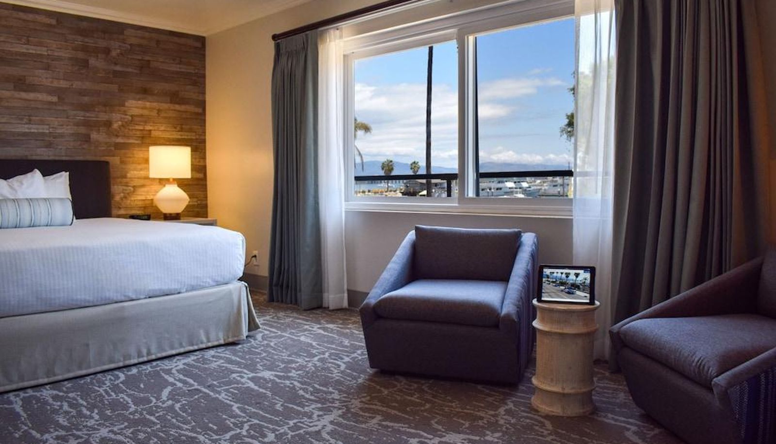 Standard room - Beachside Inn