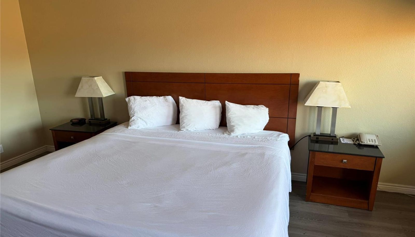 Room - Travelodge by Wyndham Hemet CA