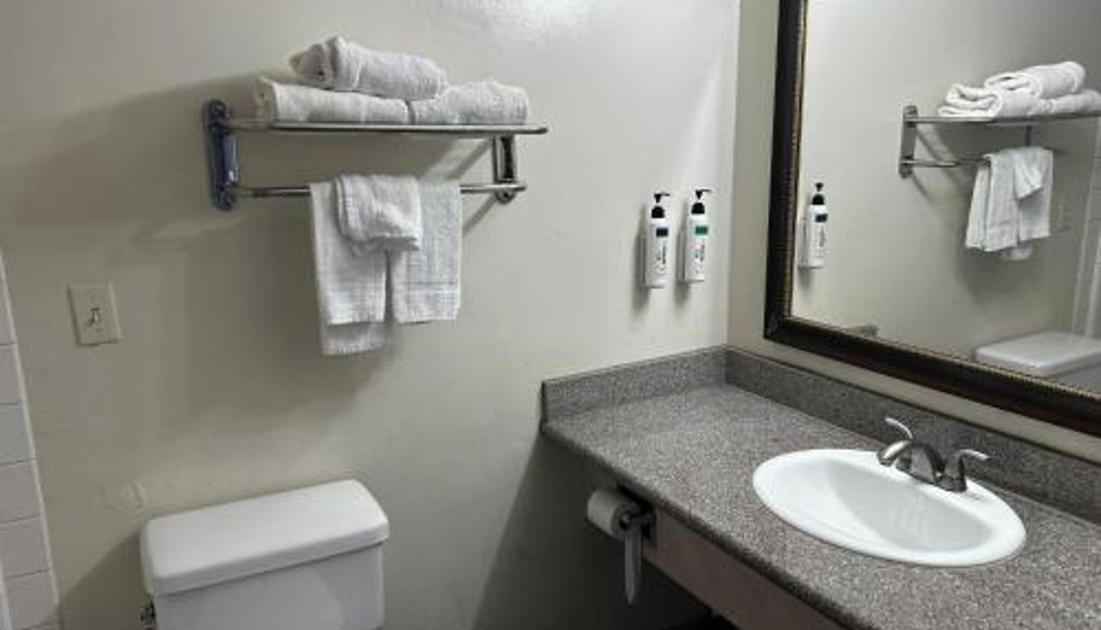 Bathroom - Valley Inn